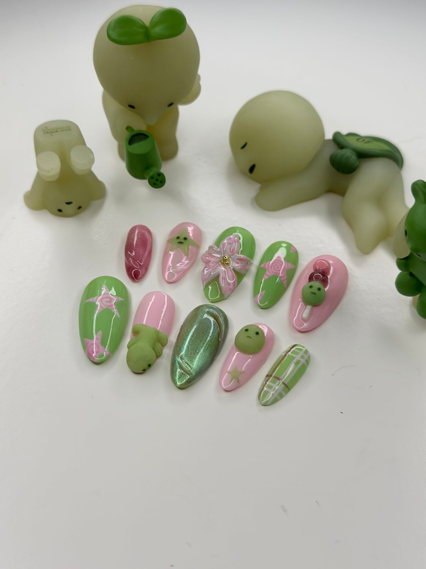 green guy set