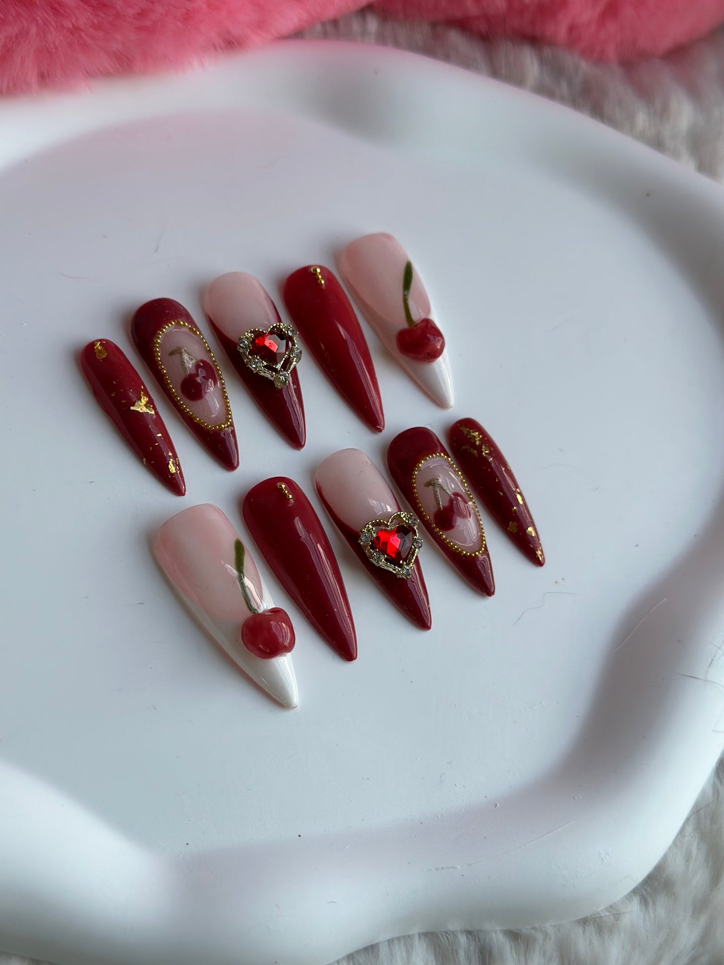 set red cherry