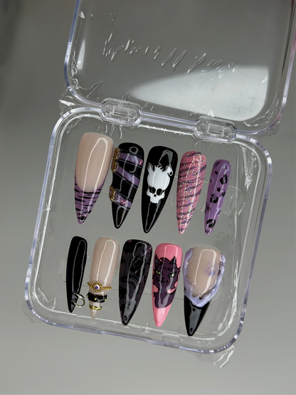 set clawdeen