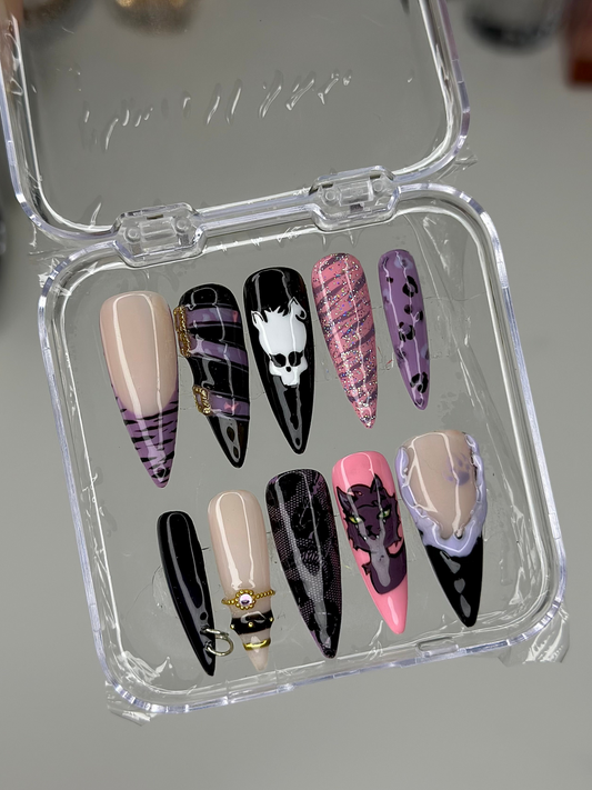 set clawdeen